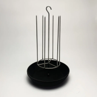 Тритон 6 шипов с чугунной сковородкой (с крючком) 